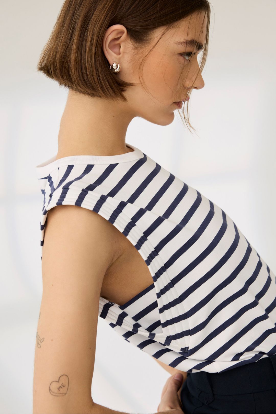 The Gimme That Shoulder Tee in Navy Stripe #5