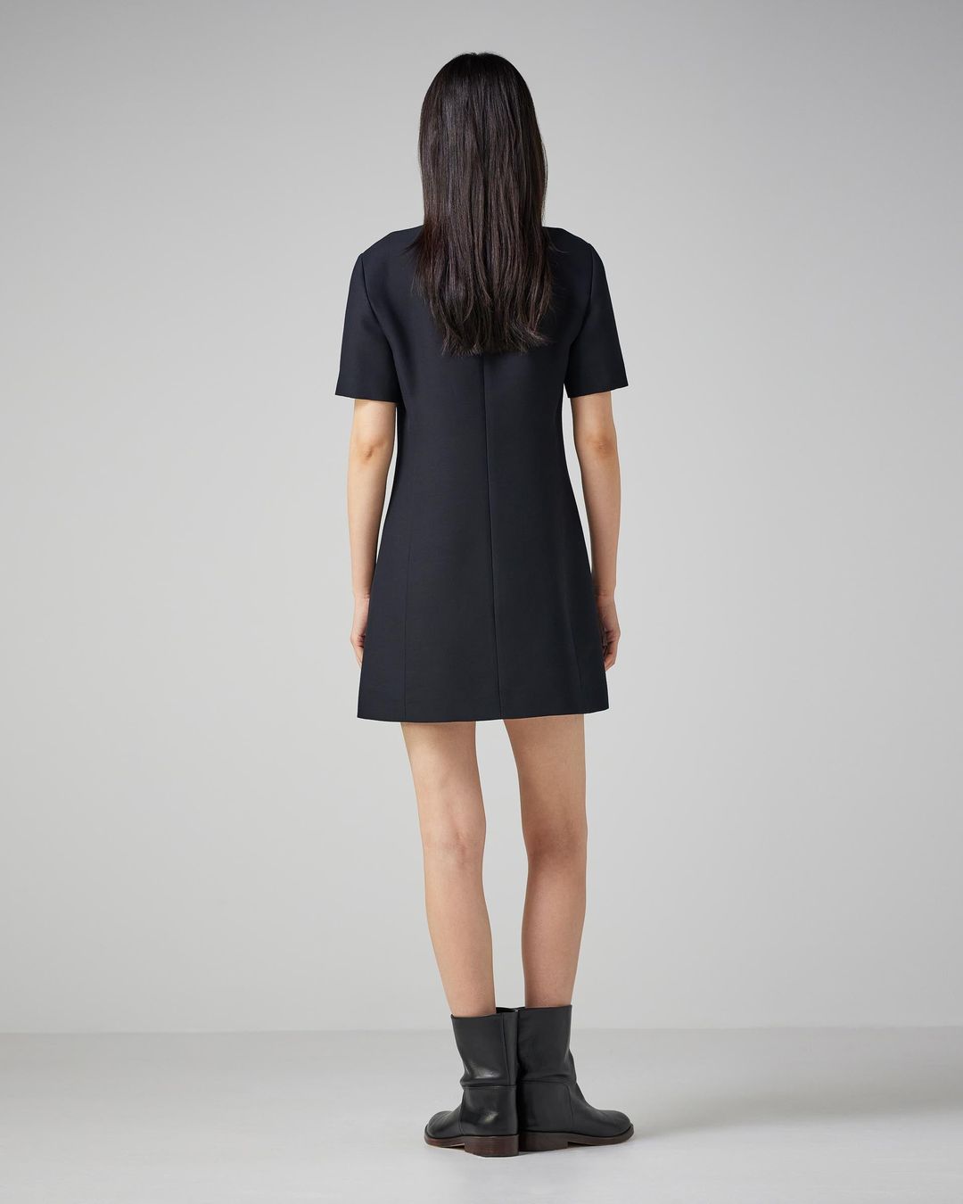 Tabitha Dress in Wool Viscose- Black