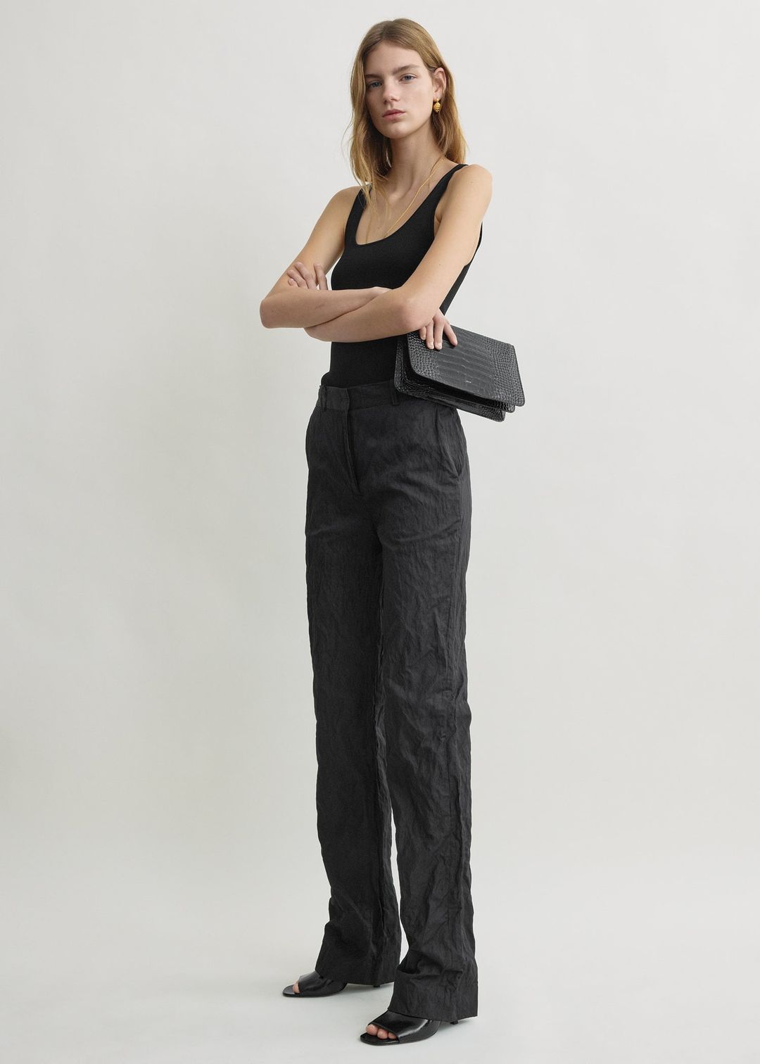 Crinkled cotton trousers black