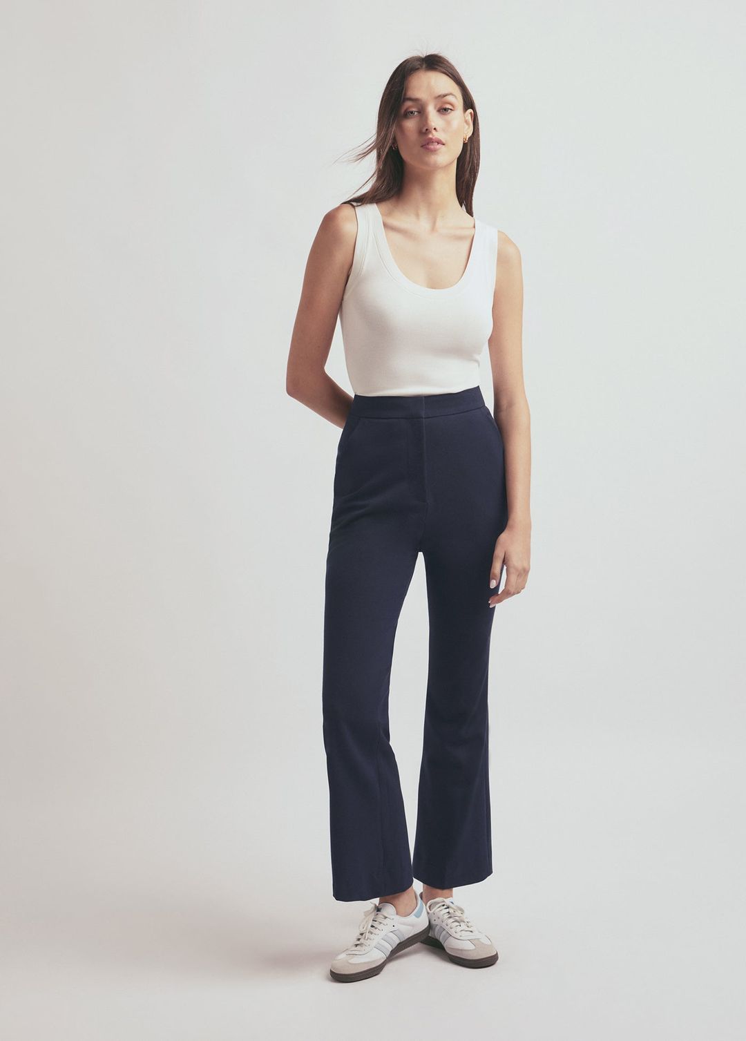 THE PHOEBE CROP FLARE PANT