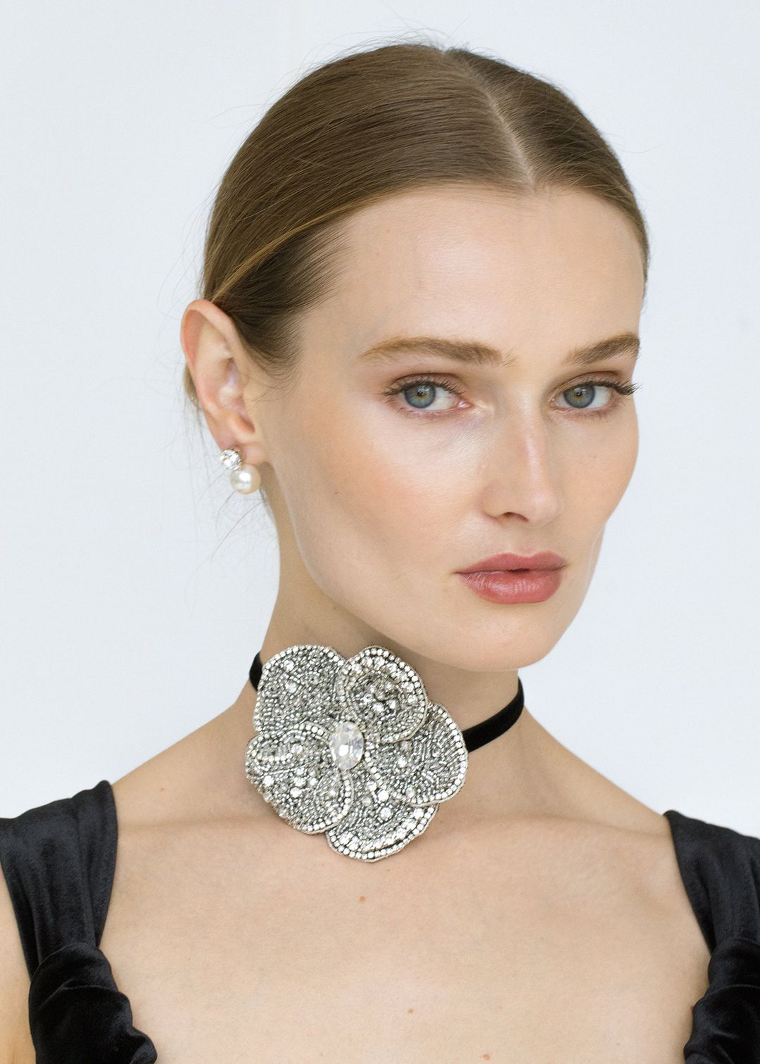 Vanya Ribbon Tie -- Crystal