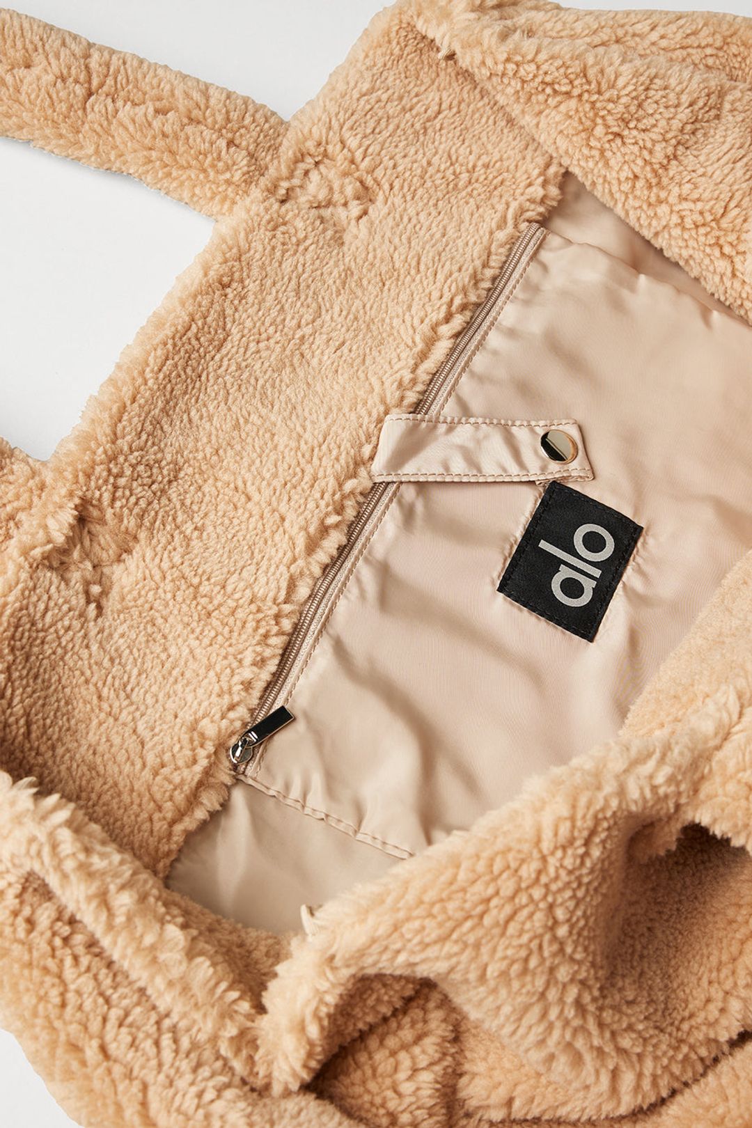 Foxy Sherpa Tote - Camel #5