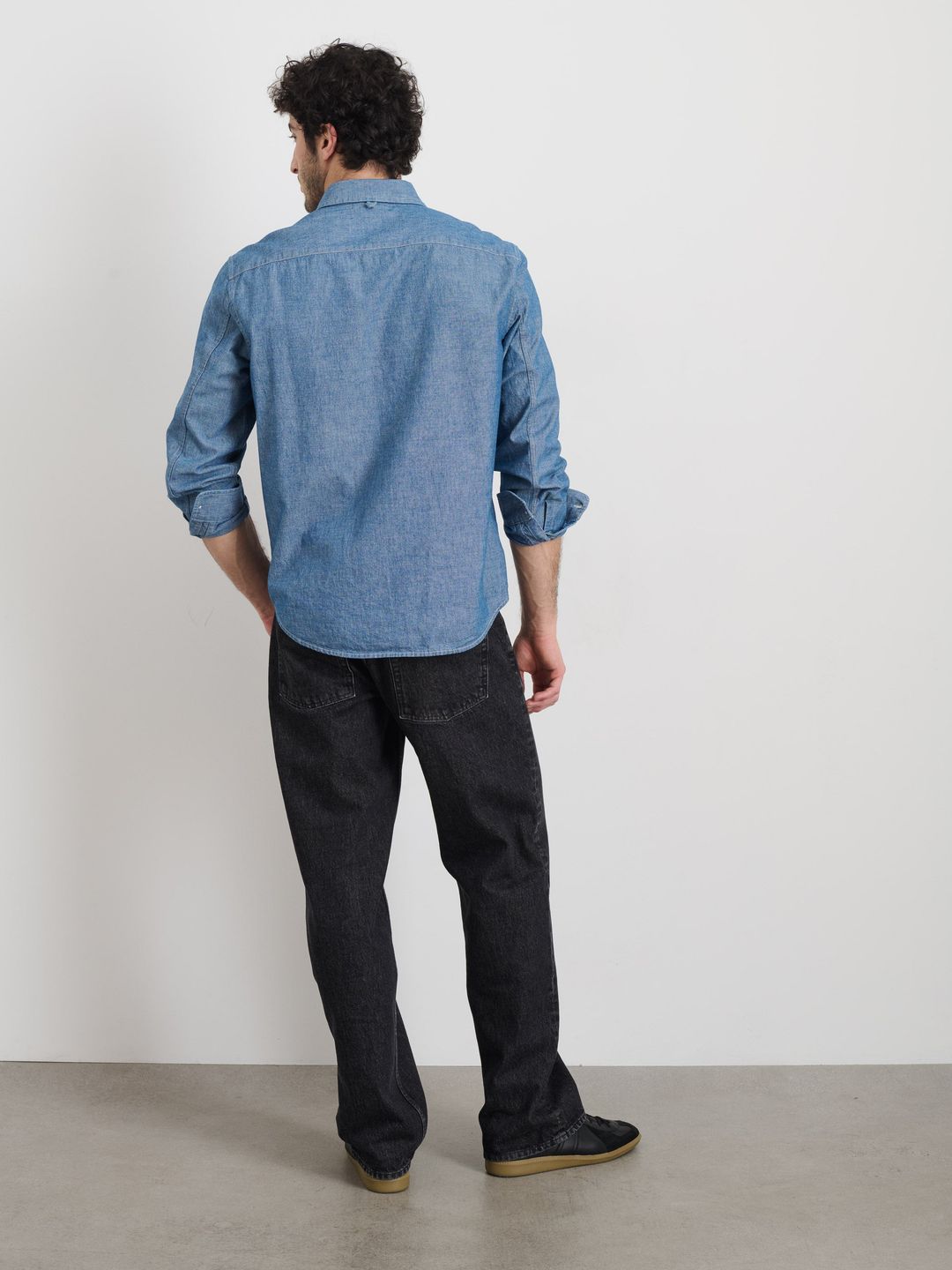 Mill Shirt in Washed Chambray #5