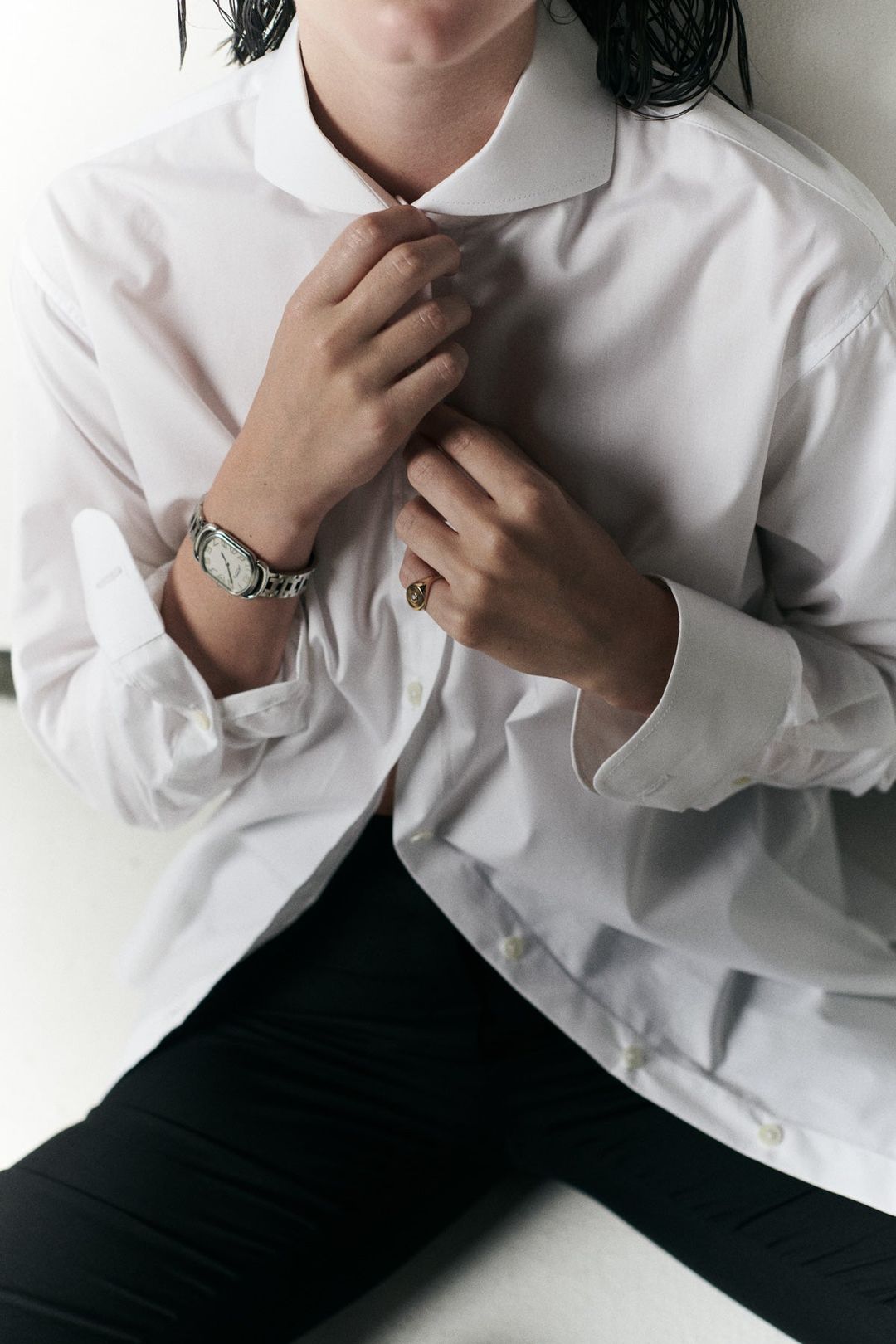 ELEGANT WHITE SHIRT