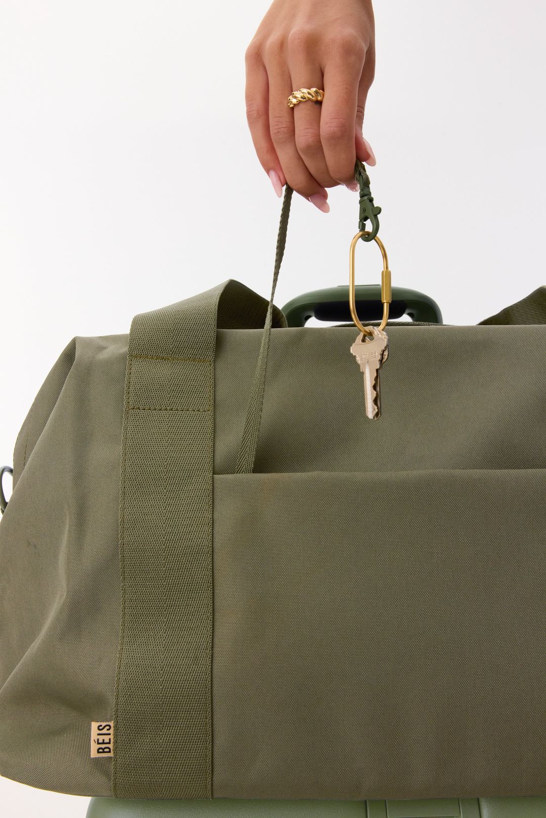 The BÉISics Duffle in Olive #4
