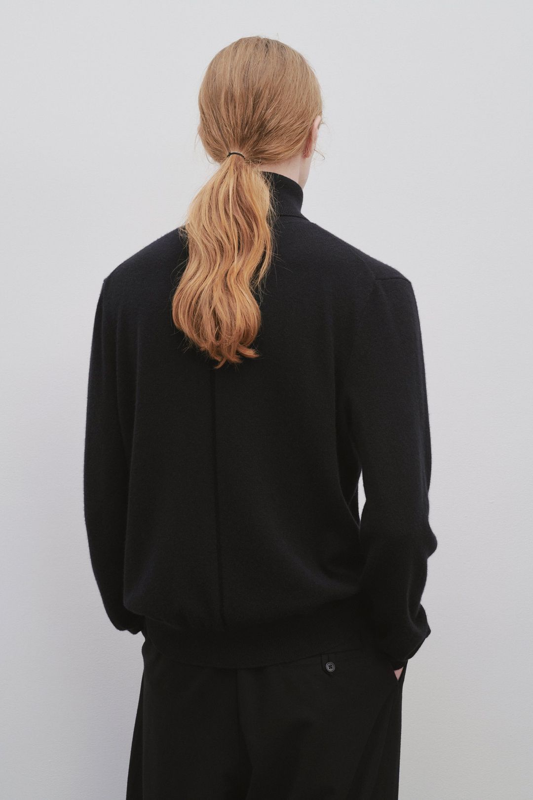 Starnes Turtleneck in Cashmere #4