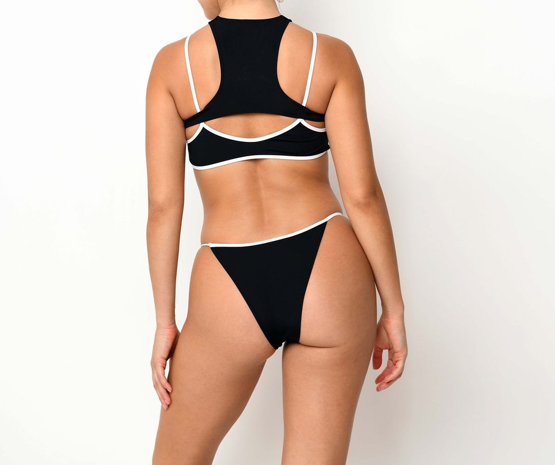bax top in black #4