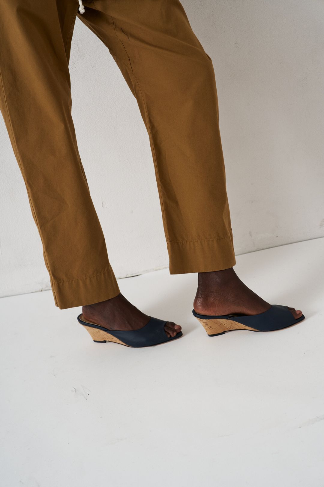 The Kit Slide in Navy #6