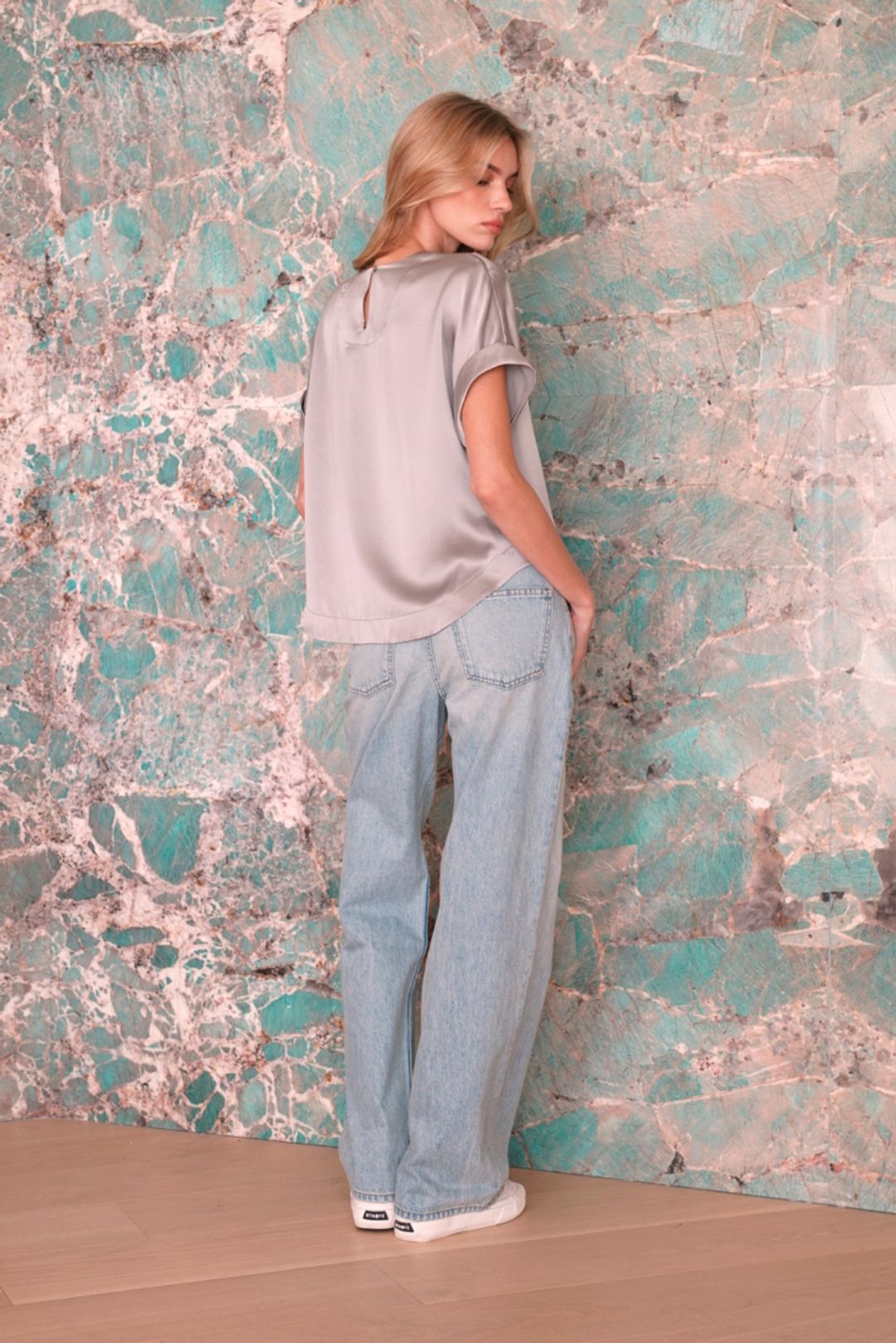 NESSA RELAXED CUFFED SILK T-SHIRT | FOGGY #4