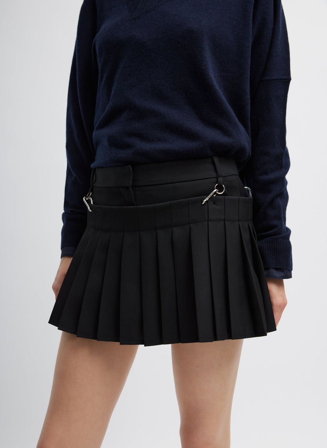 Grain De Poudre Convertible Pleated Short #8