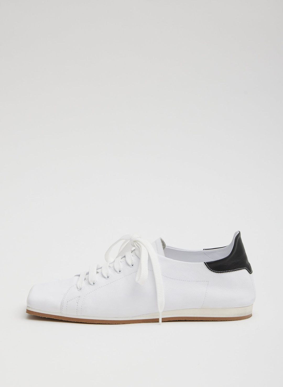 Seth Sneaker