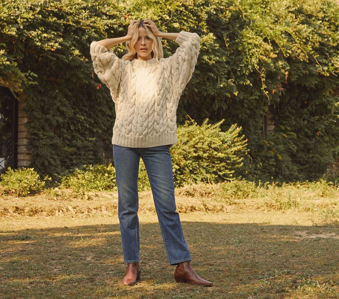 HMD -- OLYMPUS SWEATER -- CREAM