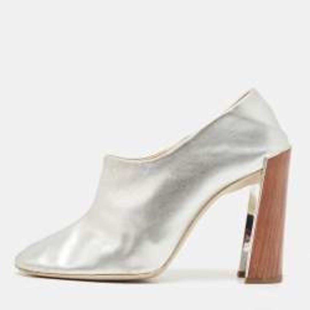 Yasmin Mules