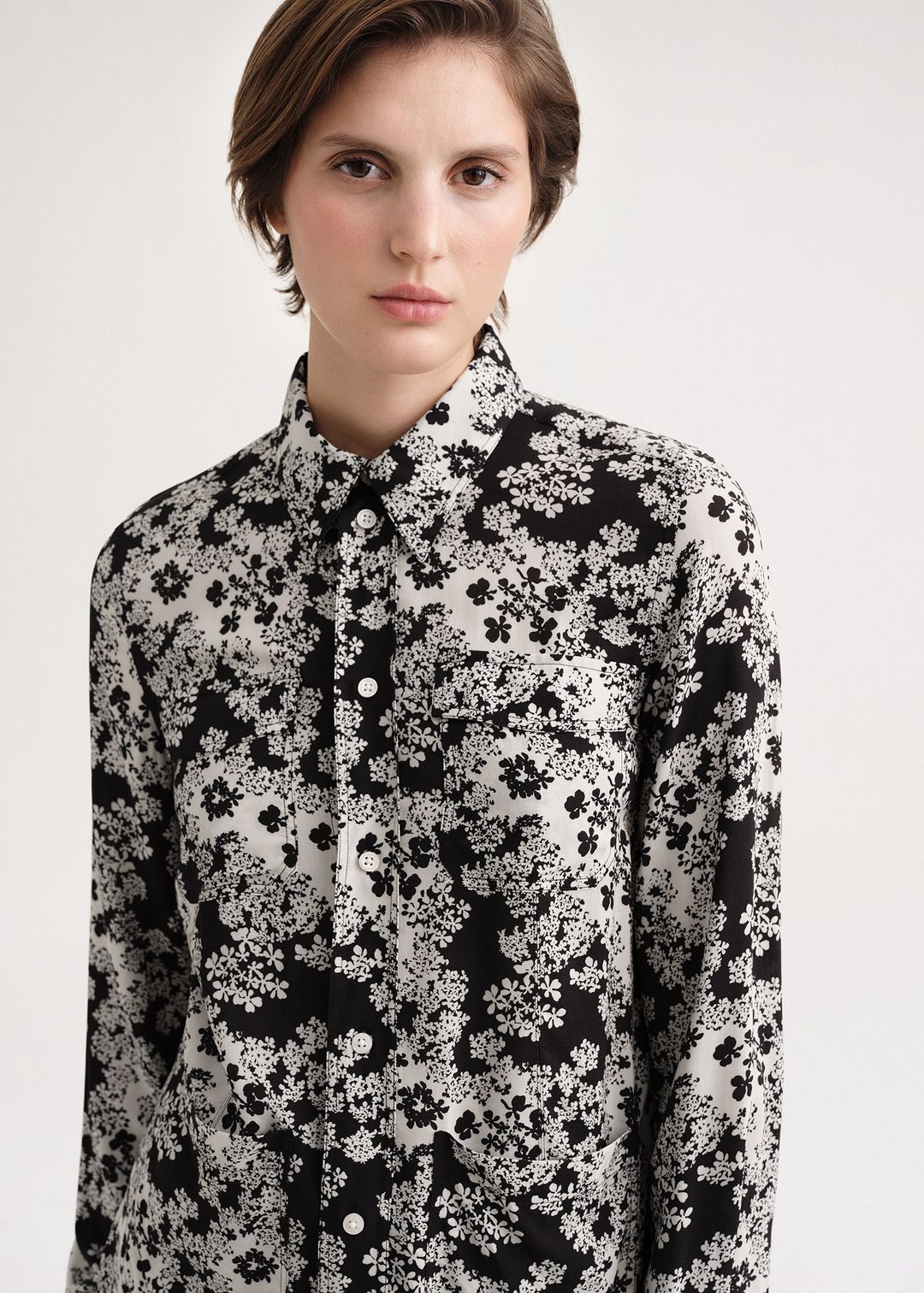 Patch pocket viscose shirt floral