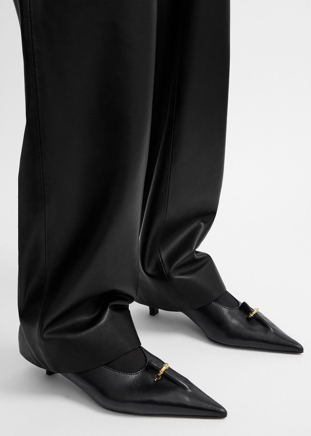 Pierced nappa pumps black #3