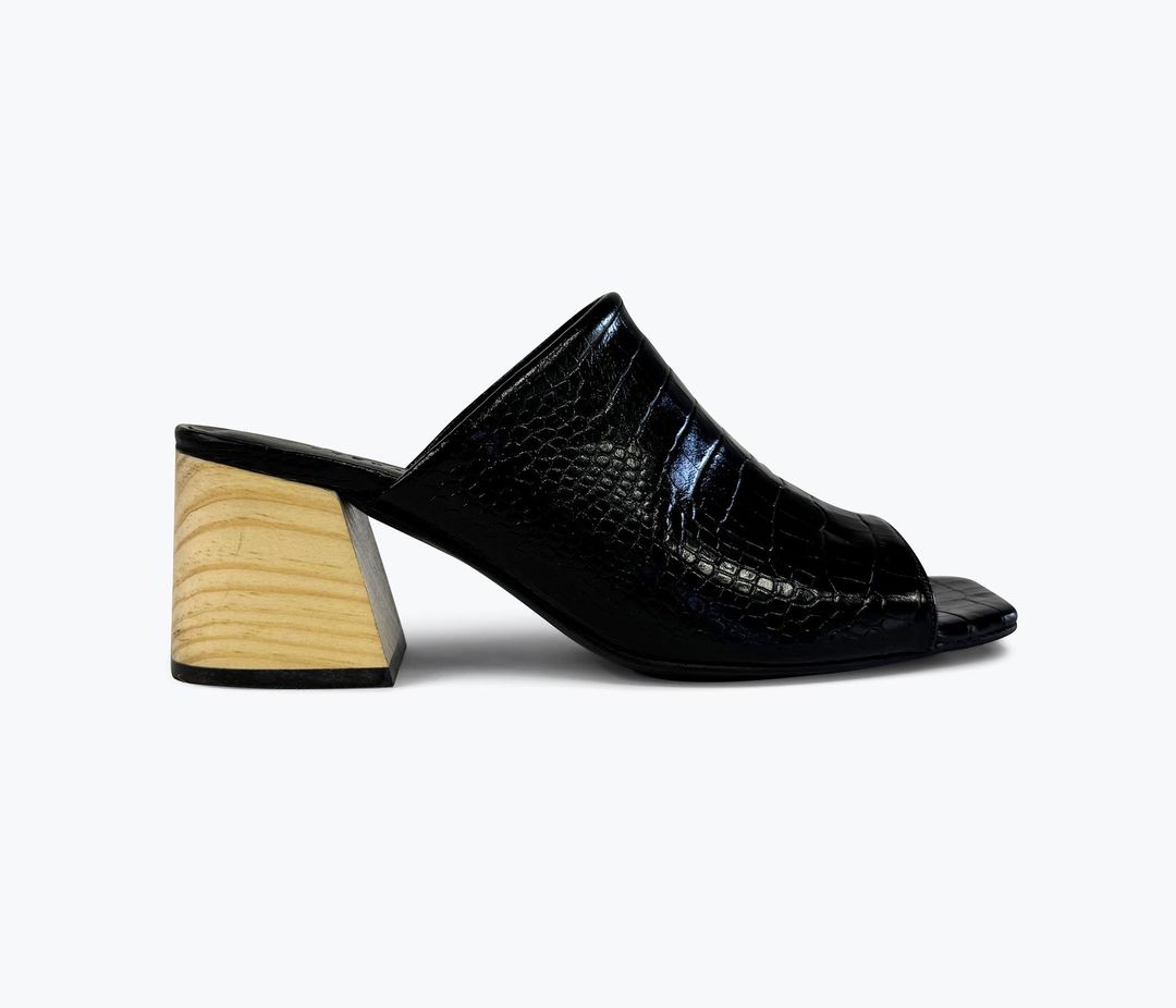 SAMPLE - HEEL - Black Embossed Croc - 5