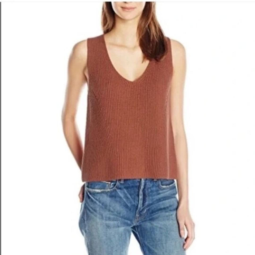 Ribbed Cotton Knit V Neck Tank in Burnt Orange