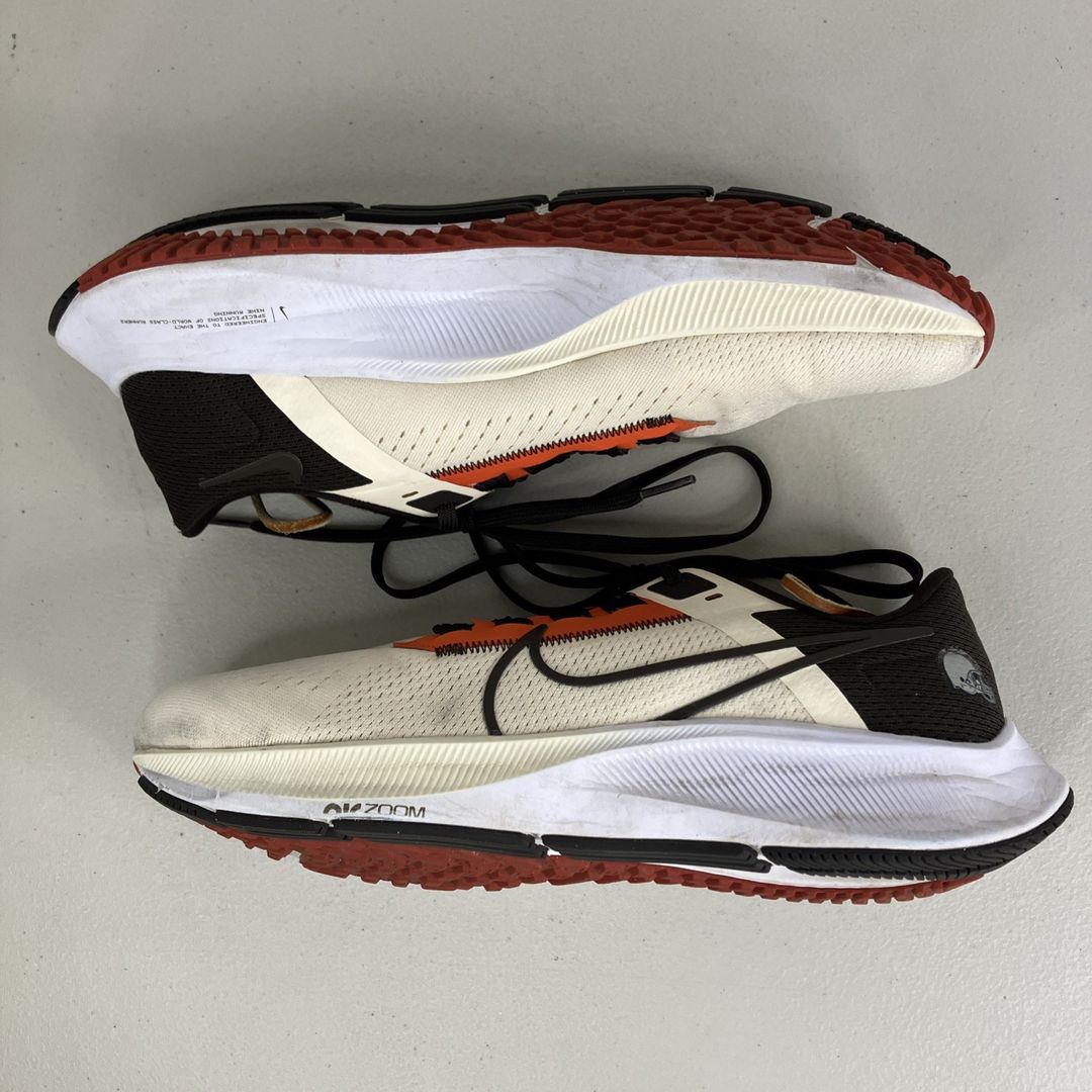 Nike Air Zoom Pegasus 38 - Men's Running Shoes