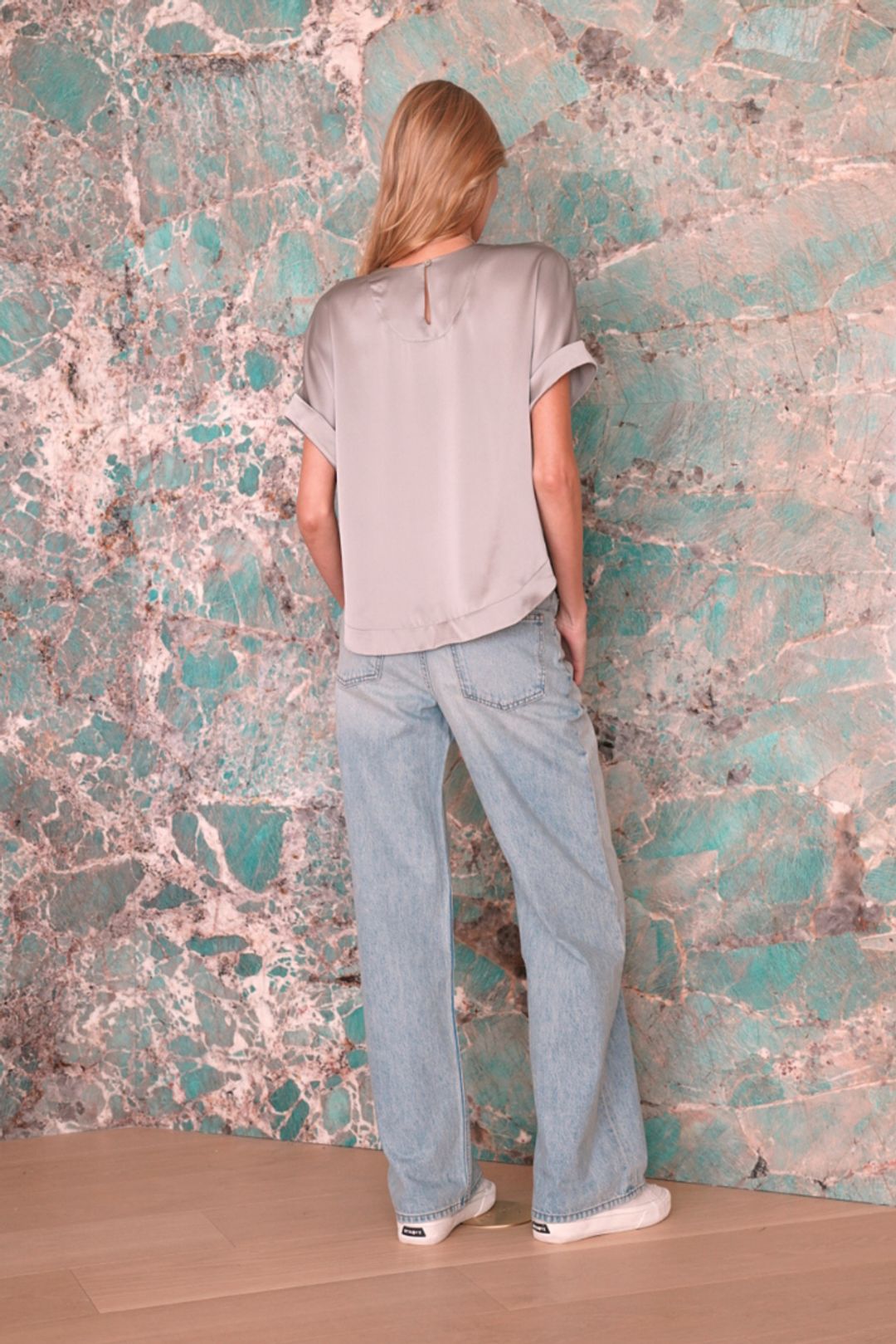NESSA RELAXED CUFFED SILK T-SHIRT | FOGGY #5
