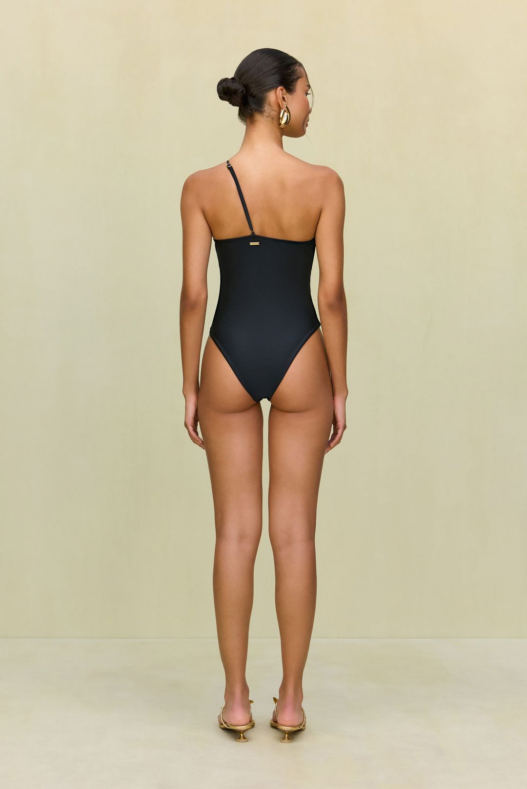 DESI ONE PIECE - BLACK #5