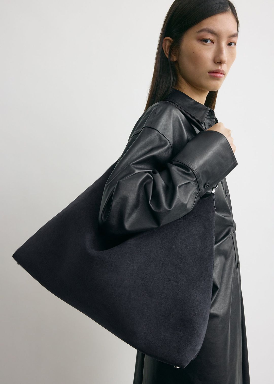 Bevel suede bag navy #3