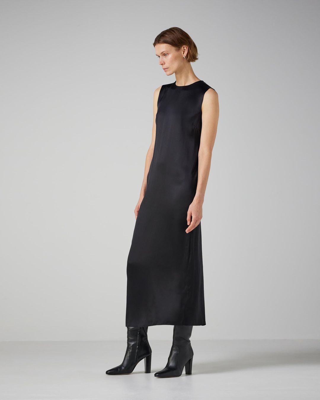 Alessia Dress in Washed Silk- Black