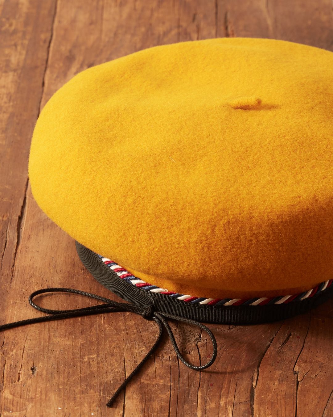 Twisted Piping Beret - Golden