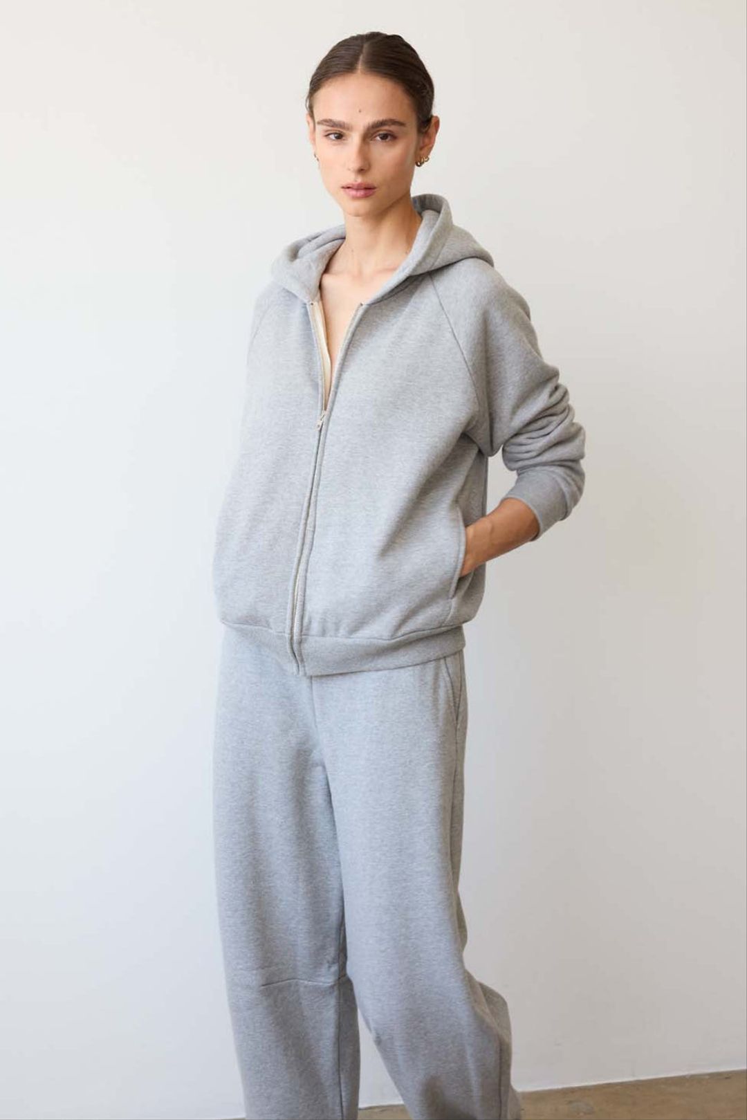 The Arc Lounge Pant in Heather Grey #5