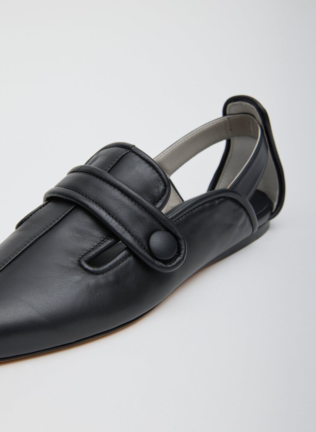 Cozy Rudolph Flat #6