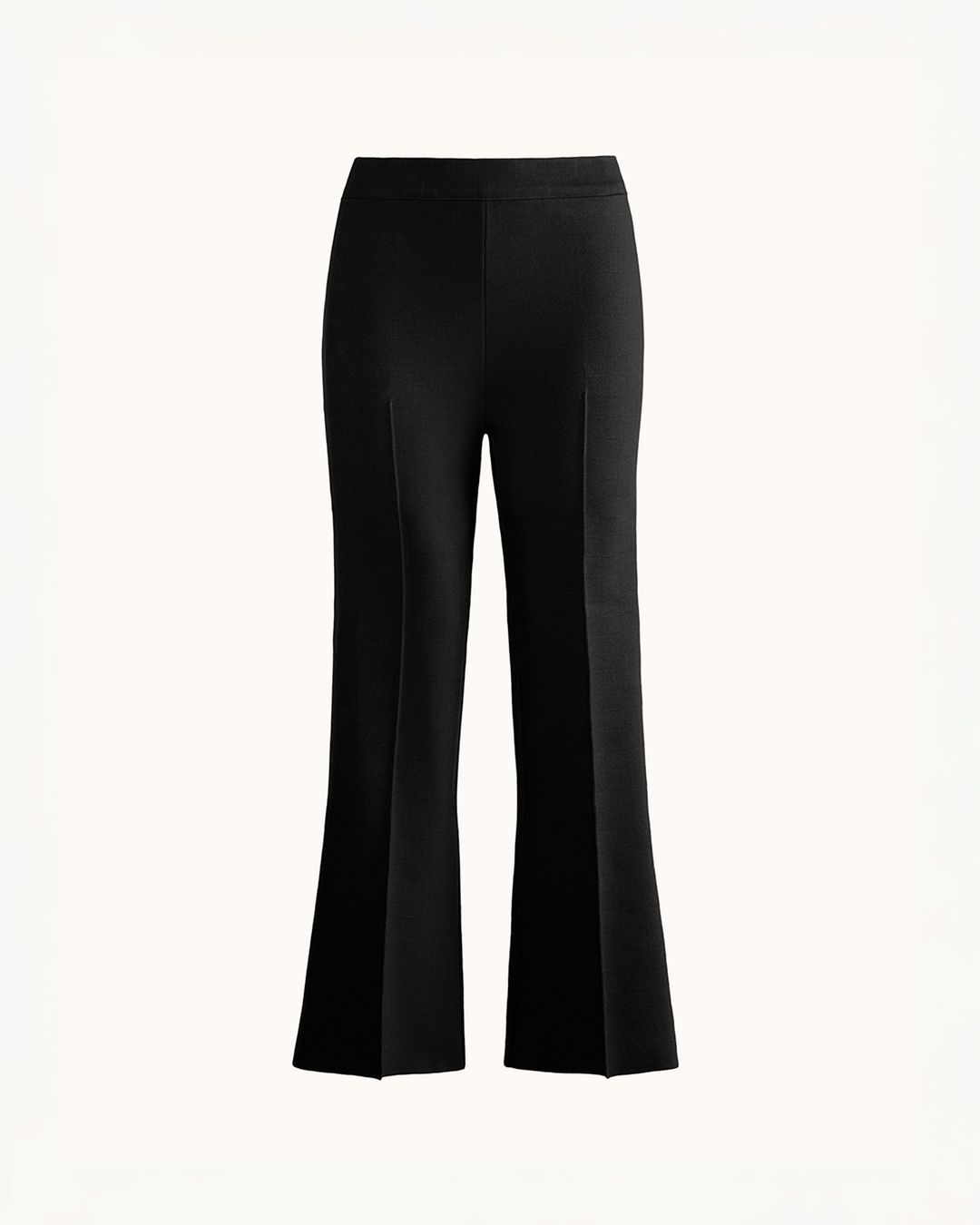Short Kick Pant in Black