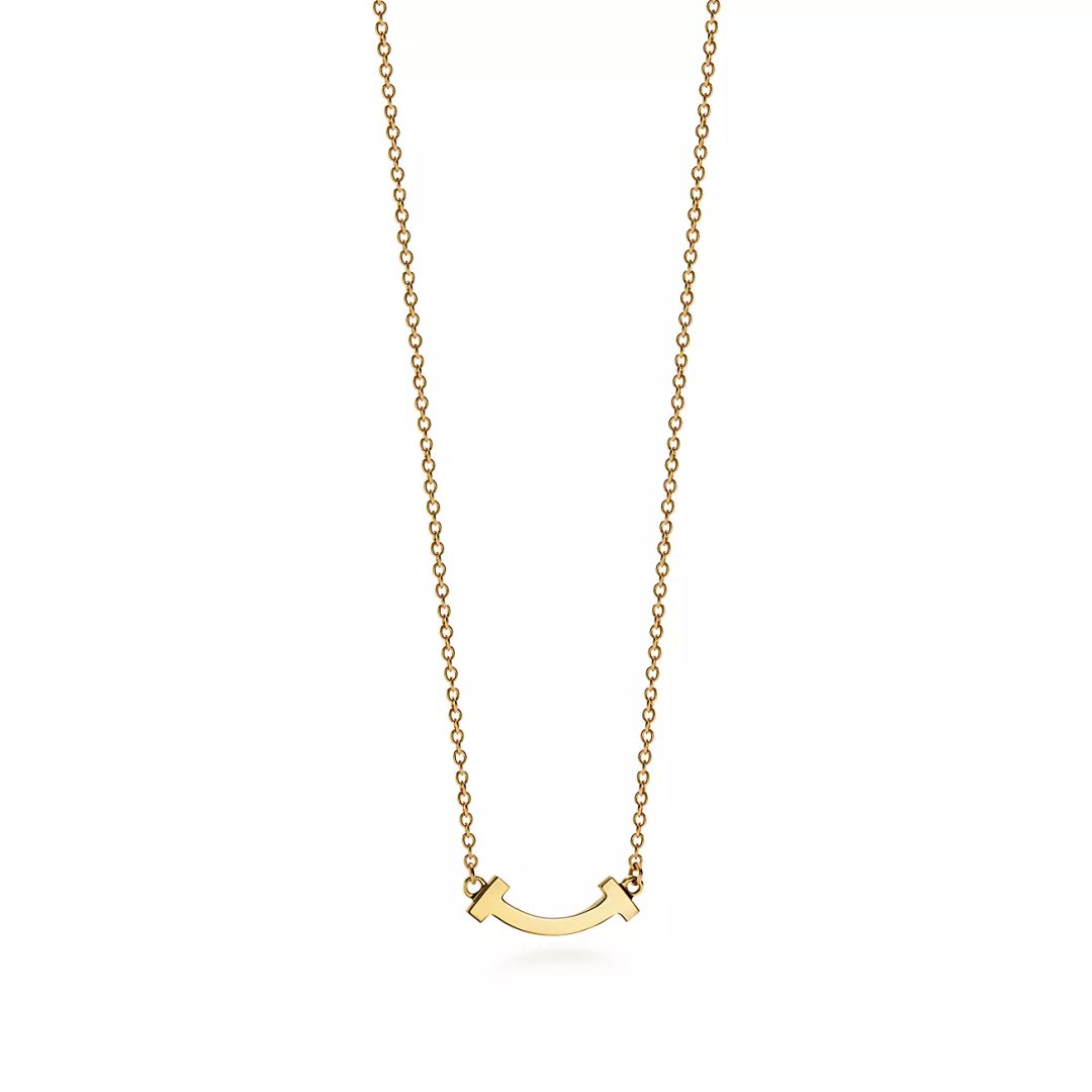 Smile Pendant in Yellow Gold, Mini