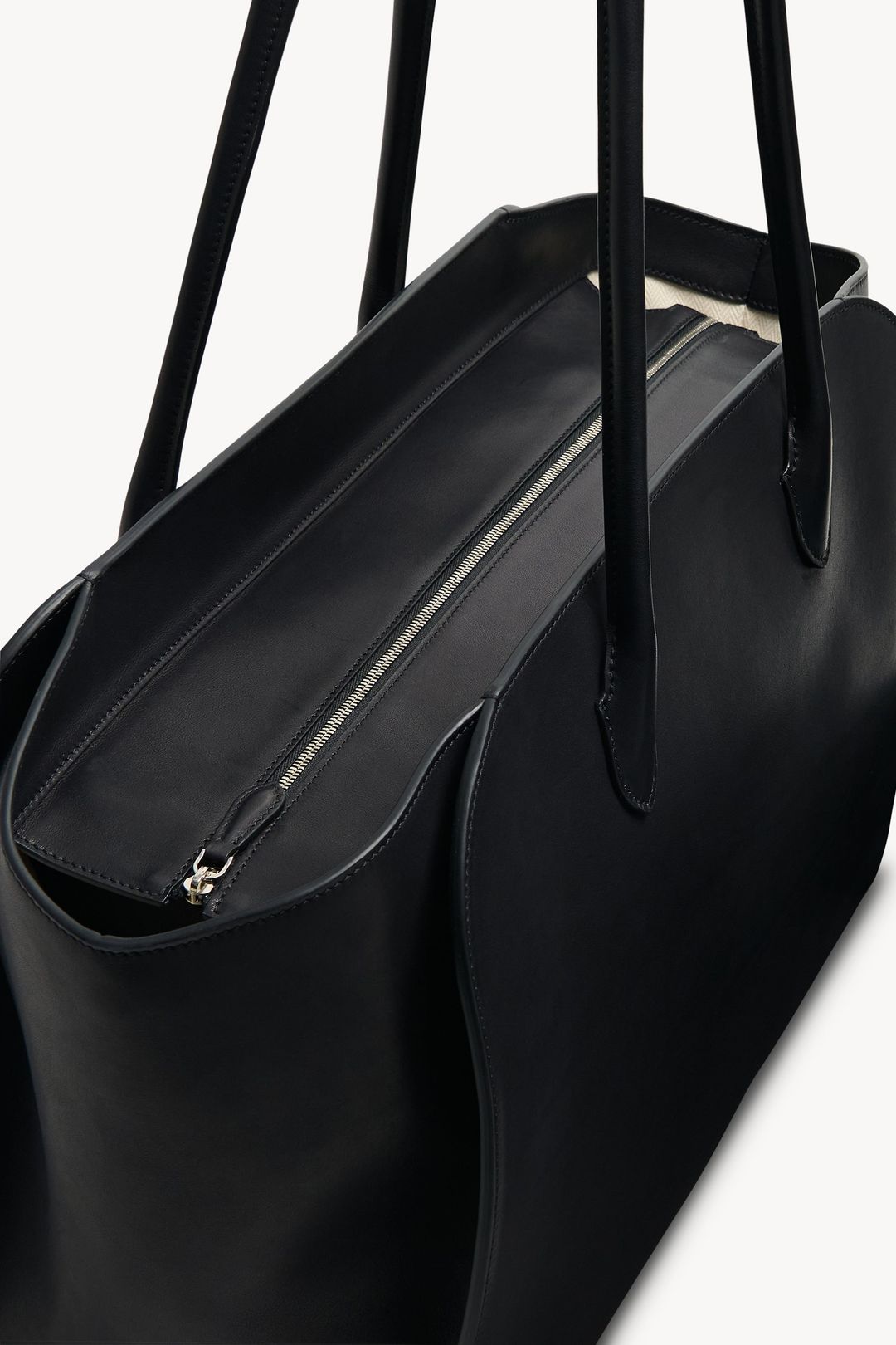 Marlo 17 Bag in Leather #4
