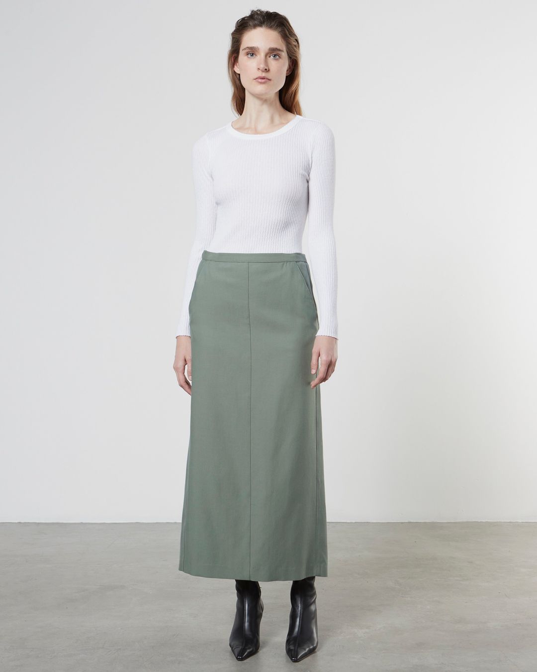 Scalloped L/S Crew | White