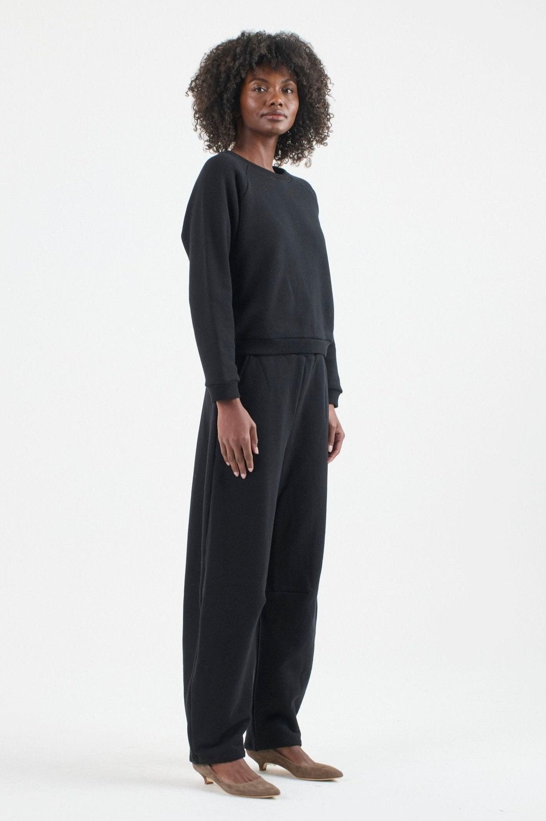 The Arc Lounge Pant in Black #7