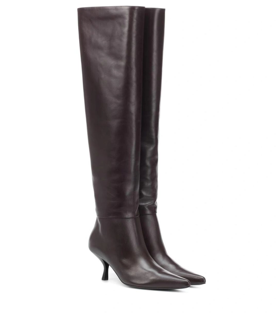 Bourgeoisie Knee-high Leather Boots In Brown