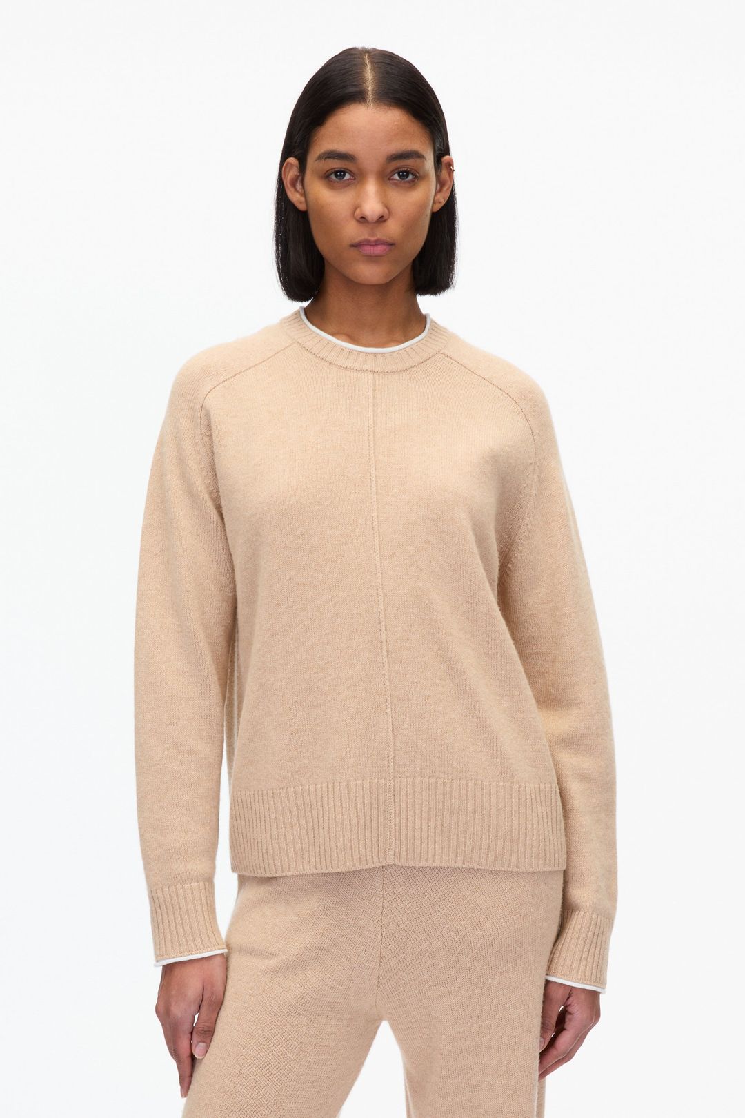 Relaxed Crewneck w Contrast Trims