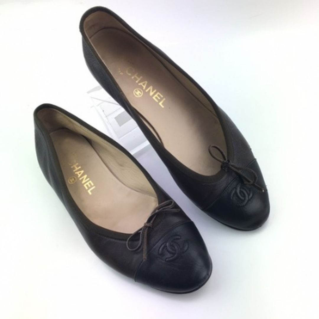 Classic Leather CC Cap Toe BALLET FLATS