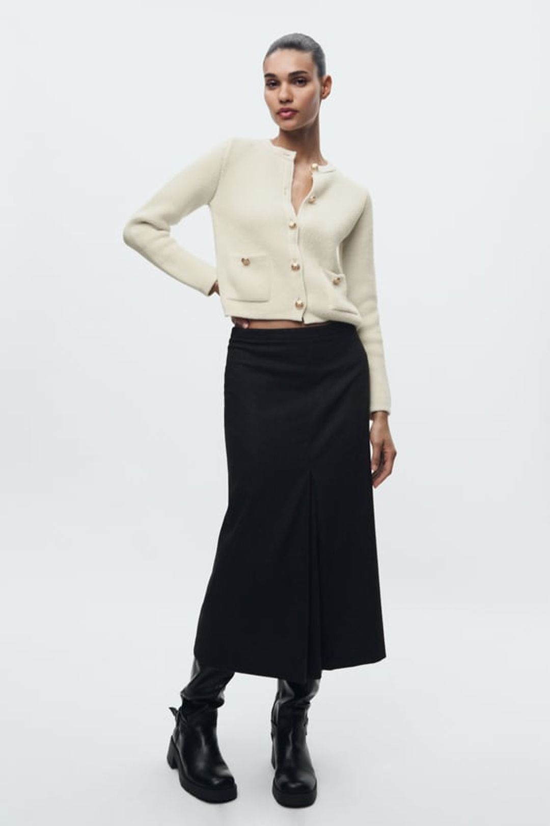 KNIT CARDIGAN WITH GOLDEN BUTTONS