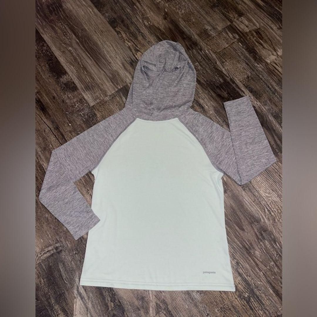 Capilene silkweight hoodie