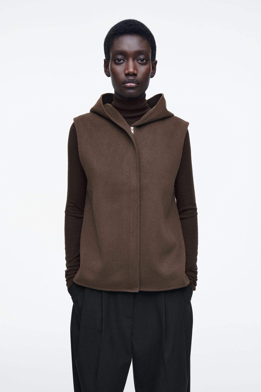 DOUBLE-FACED HYBRID HOODED VEST
