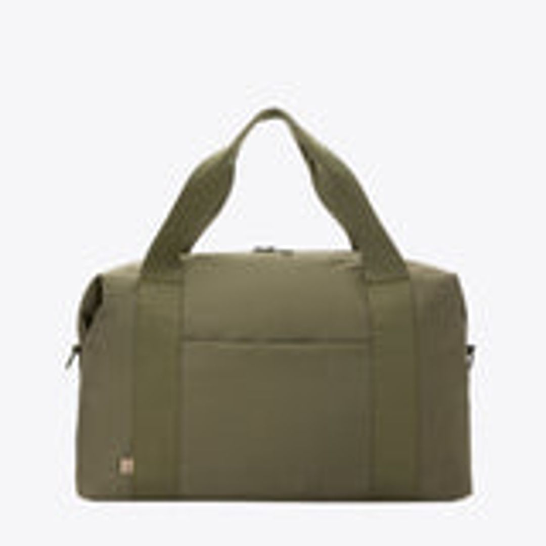 The BÉISics Duffle in Olive #7
