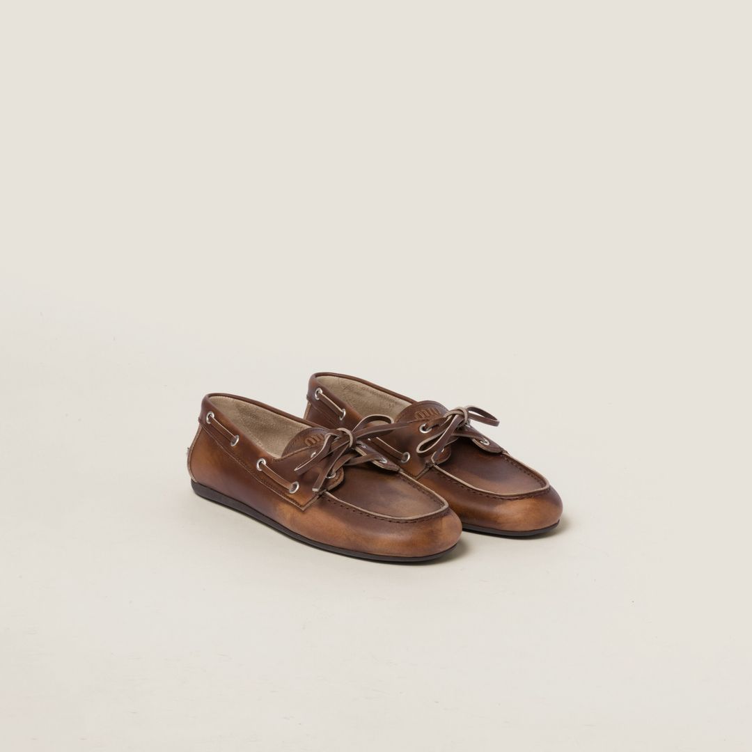 Bleached leather Deck shoes