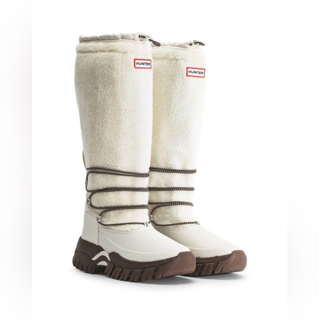 Hunter Wanderer Tall Sherpa Snow Boot