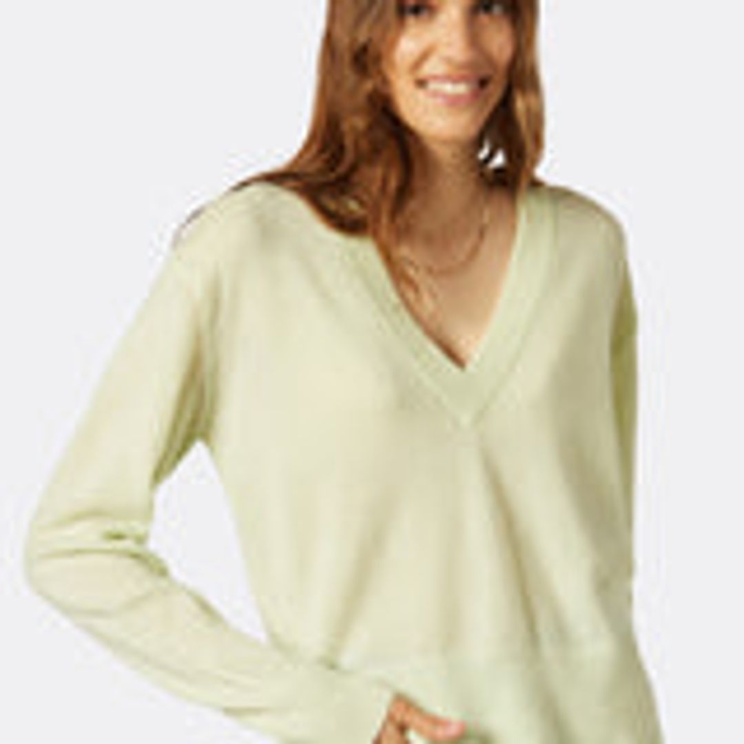 Wayna Cashmere V-neck Sweater