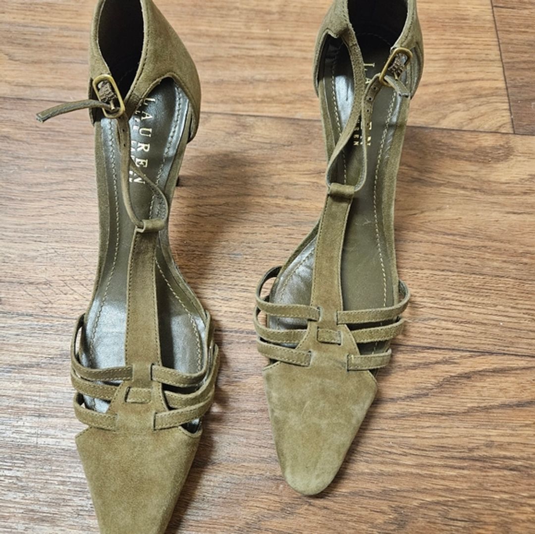 Ralph Lauren Suede heels