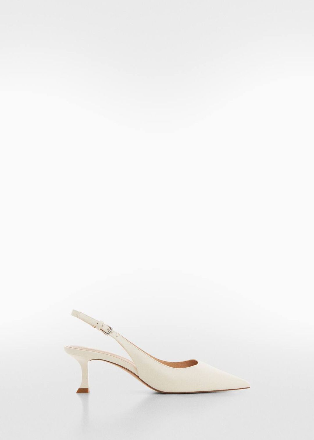 Kitten heel shoes