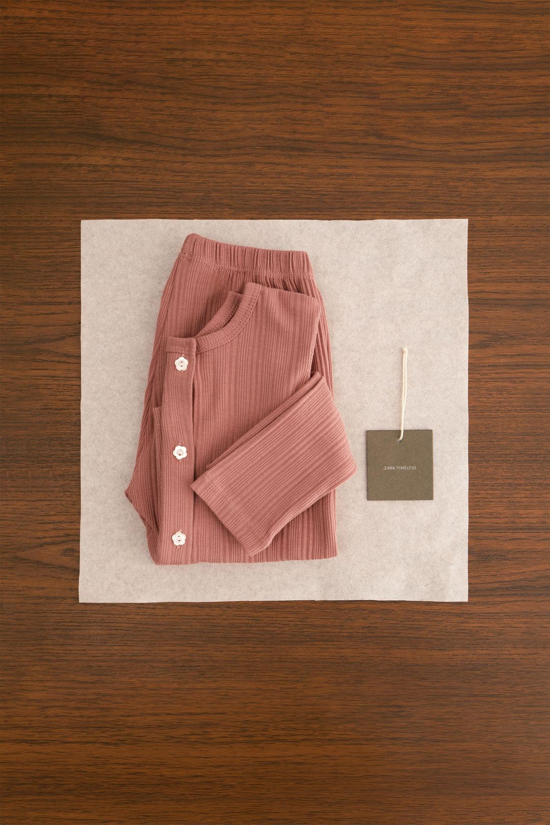 ZARA TIMELESS - PIJAMA LISO CON BOTONES Y ALGODÓN
