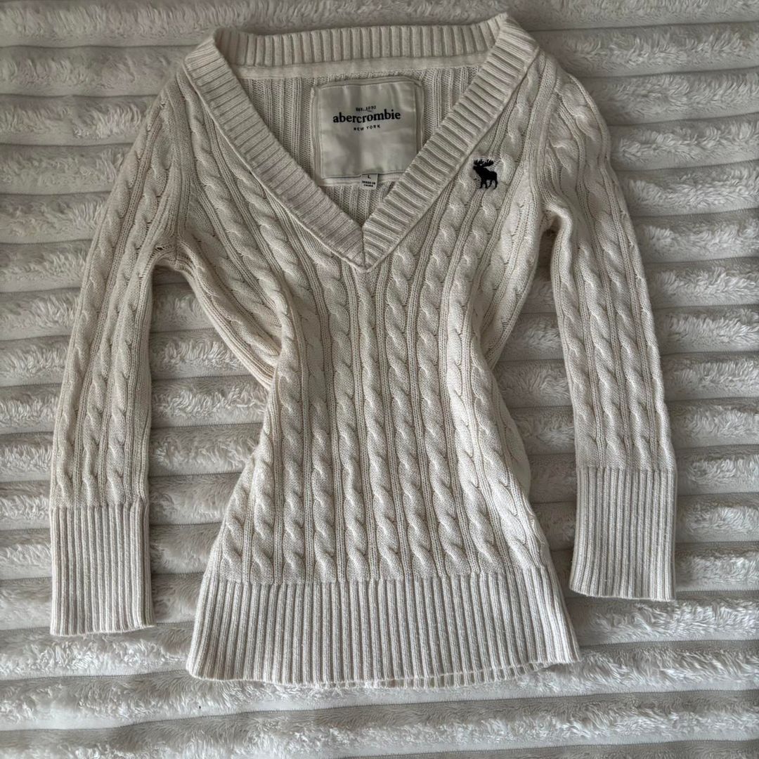 Abercrombie an fitch Cream cable knit sweater