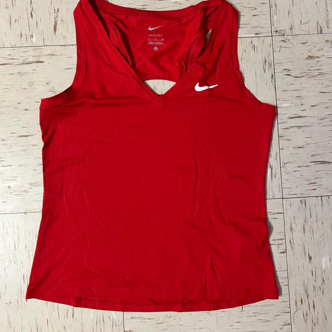 nike tank