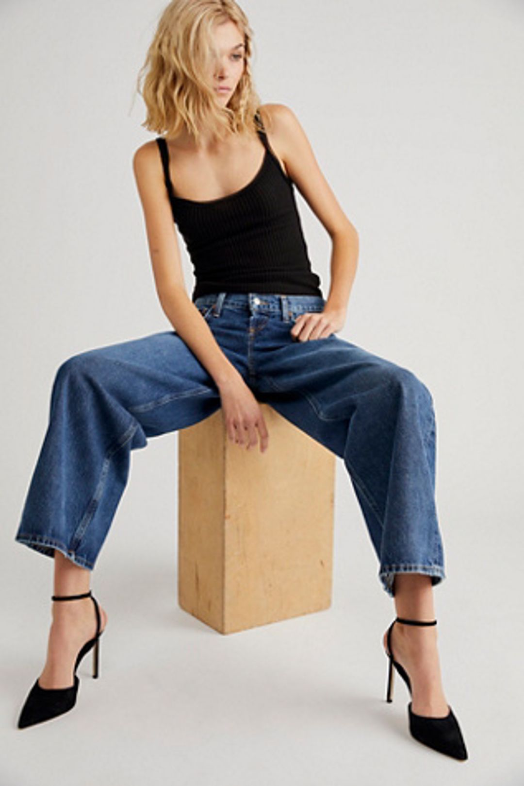 Low-Rise Baggy Jeans